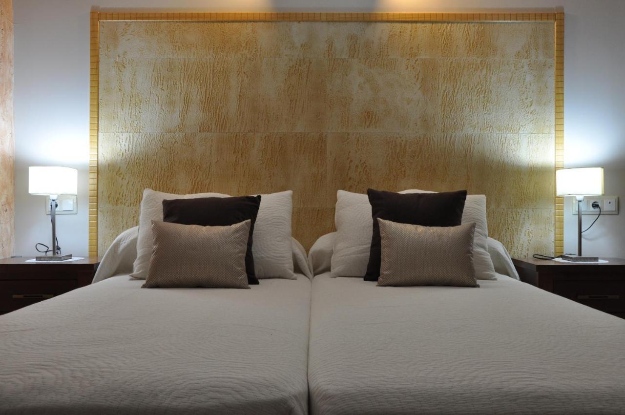 Hostal Rural Letur Bagian luar foto