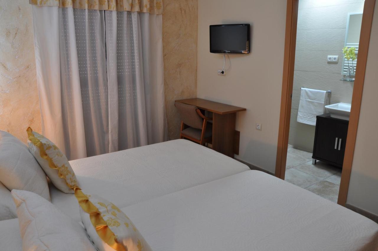 Hostal Rural Letur Bagian luar foto