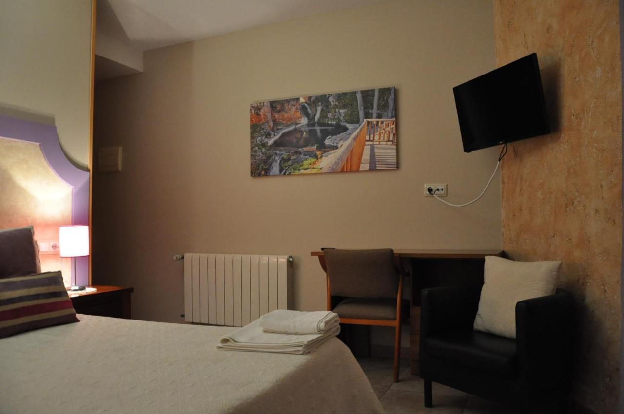 Hostal Rural Letur Bagian luar foto